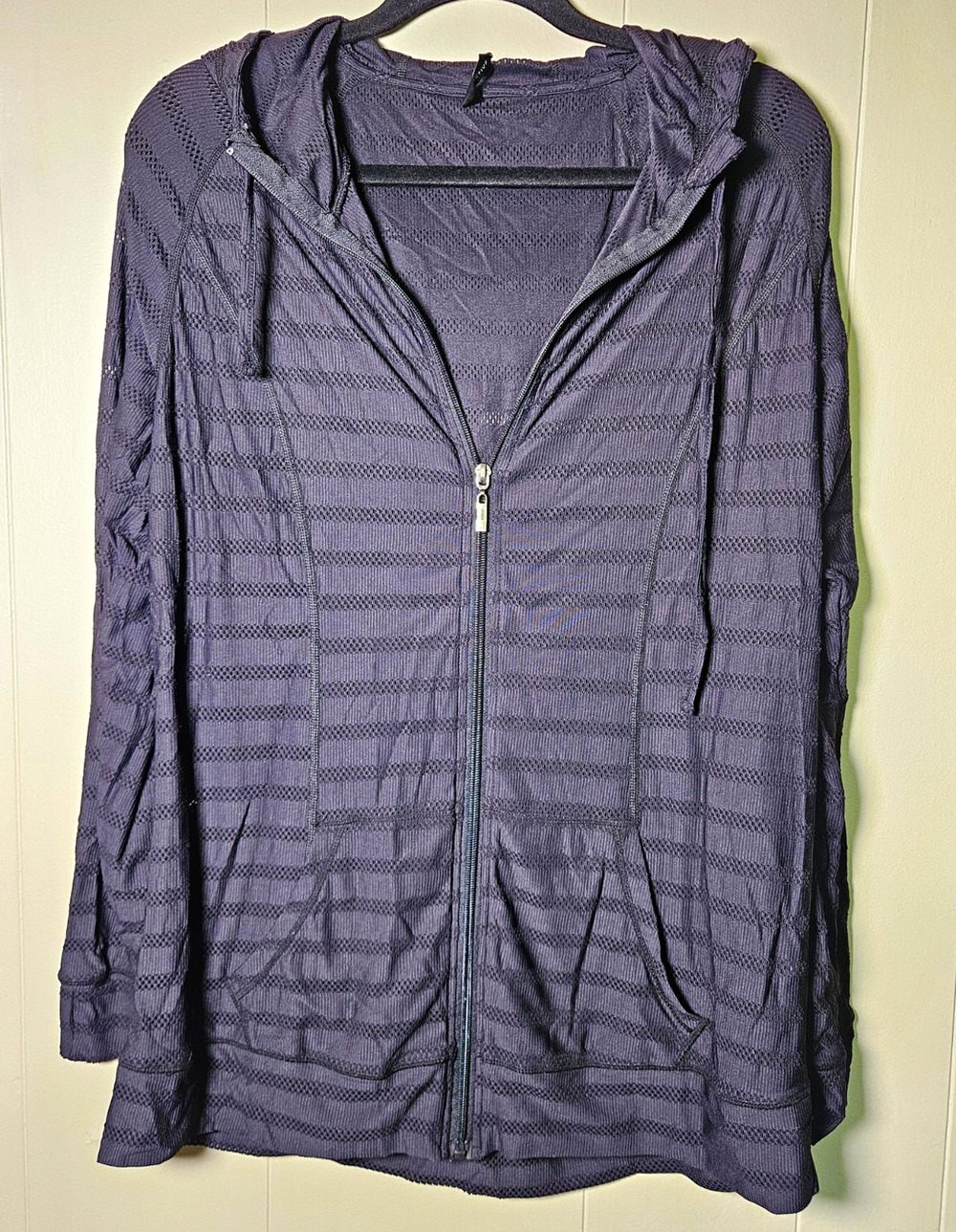 Torrid Active Womens 2X Plus Jacket Black Striped Mesh Hooded Full Zip Pockets